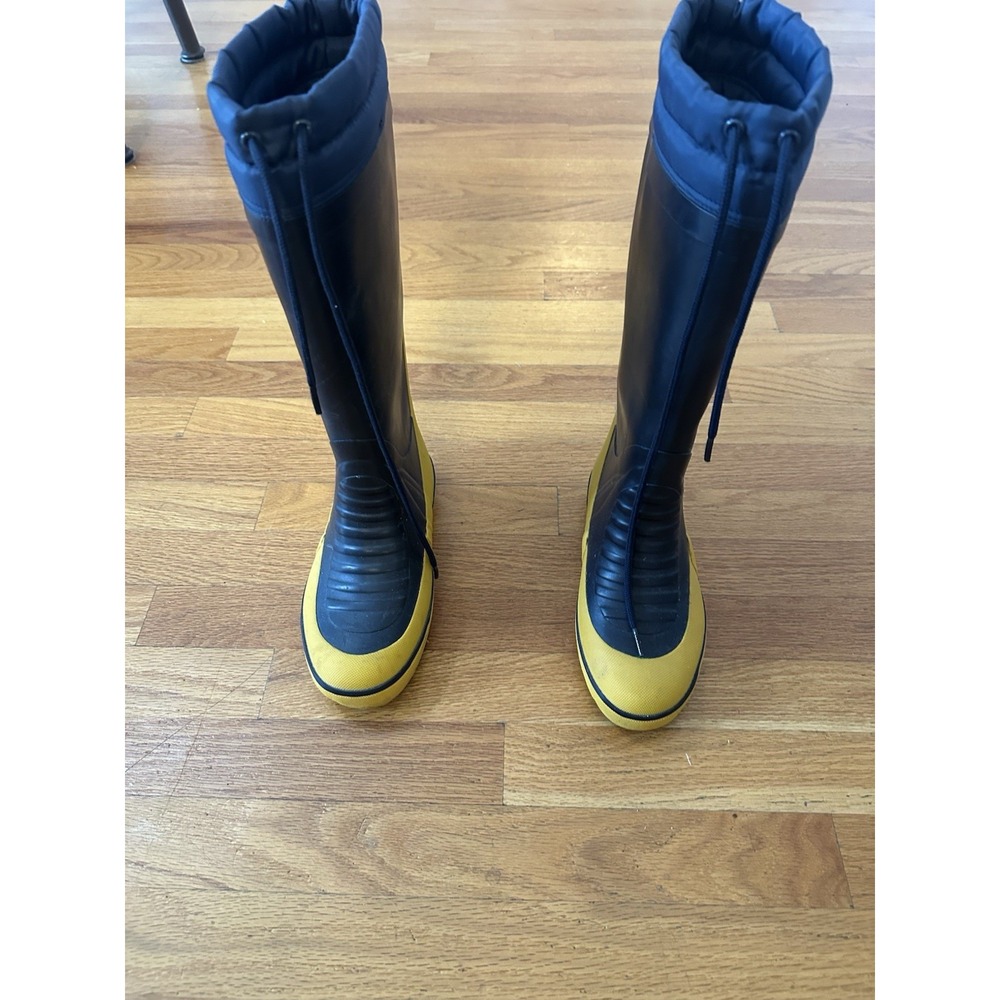 HIGH SEAS FOUL WEATHER TALL BOOTS, SIZE 7 Good Condition
